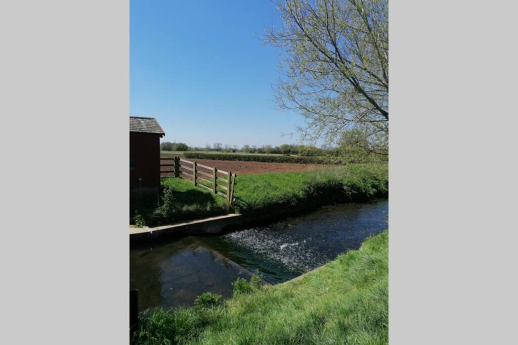 Featheredge Corner Lodge Wells Exterior photo