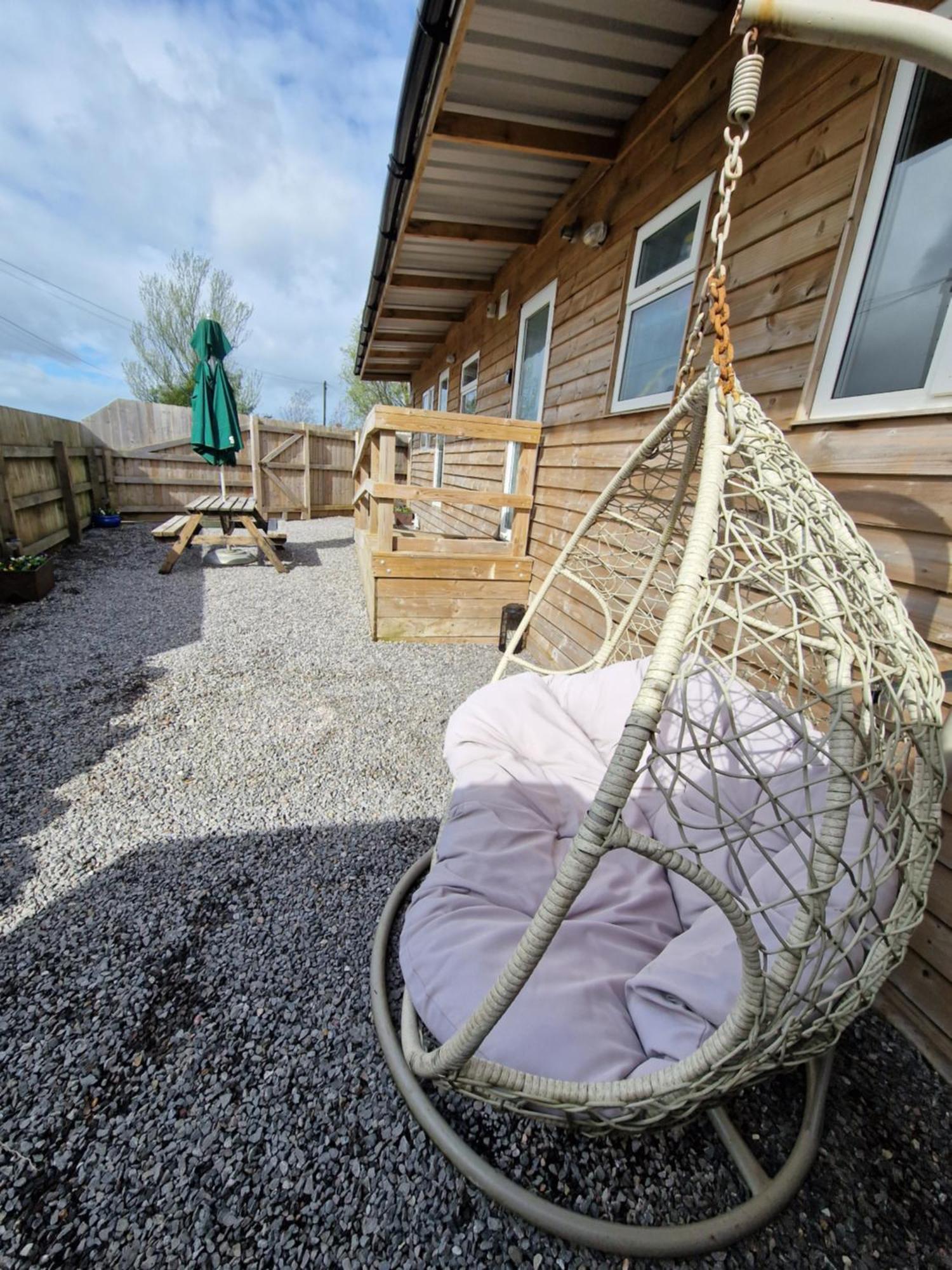 Featheredge Corner Lodge Wells Exterior photo